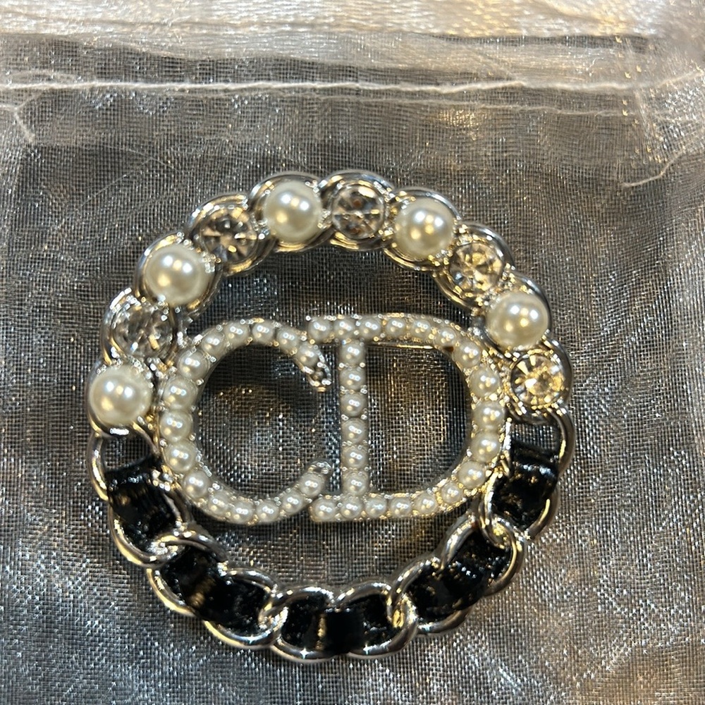 Silver and Black Pearl Brooch